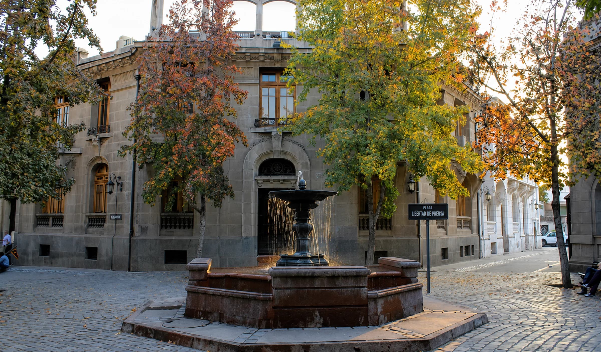 Fuente de la Plaza de la Libertad de Prensa en el Barrio Concha y Toro